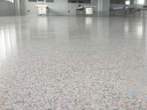 深圳、東莞環(huán)氧彩砂地坪有哪些優(yōu)缺點？