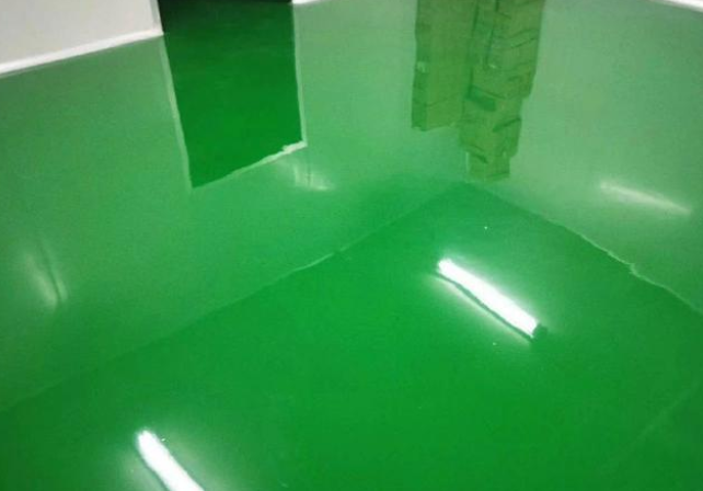 工業(yè)環(huán)氧地坪漆涂裝使用壽命是多久？三種情況決定使用年限【建智地坪】